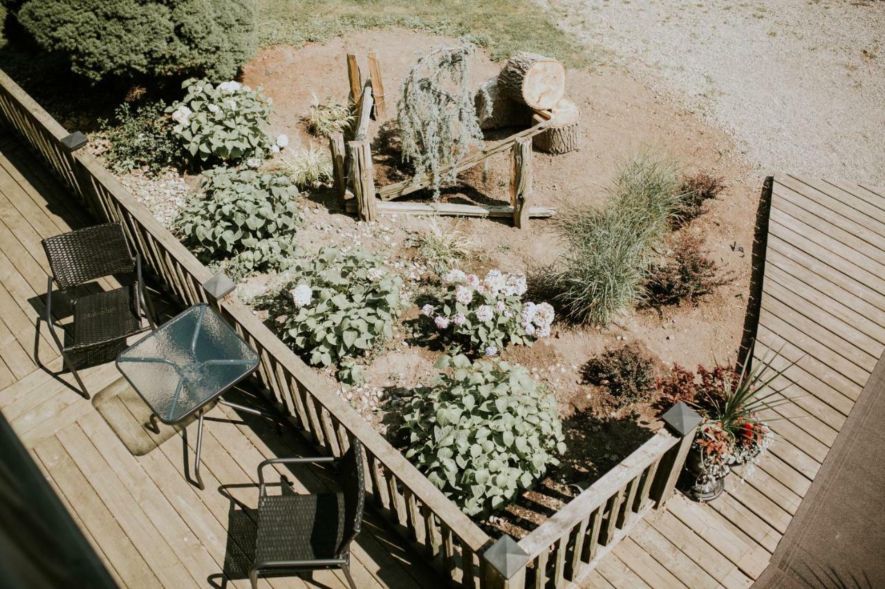 Bye The Bay Bed And Breakfast Ridgetown Eksteriør bilde